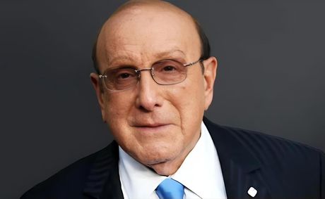 Clive Davis, Music Mogul Who Helped Launch Whitney Houston and Alicia Keys, Dies at 94
