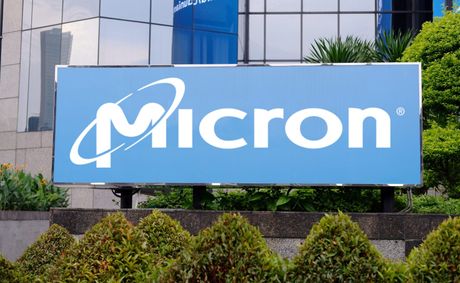 Micron drops 6% as a new lawsuit and rival threat emerge