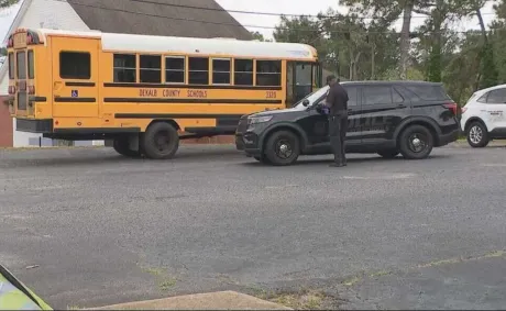 ‘Real-Life Movie Villain’: Facebook Erupts Into Absolute Chaos Over Georgia Man’s Wild Mug Shot After He Allegedly Crashes Into School Bus and Turns Him Into an Instant Internet Legend