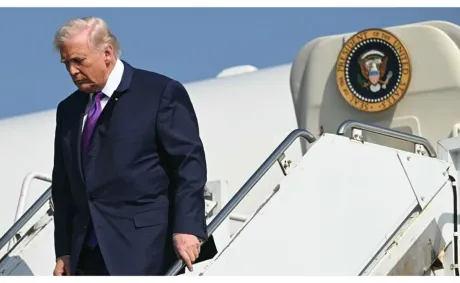 ‘What’s Up with His Left Foot?’: Trump’s New Air Force One Unveiling Draws Praise — Until That Double Pause on the Staircase Sets Off Alarm Bells&nbsp;