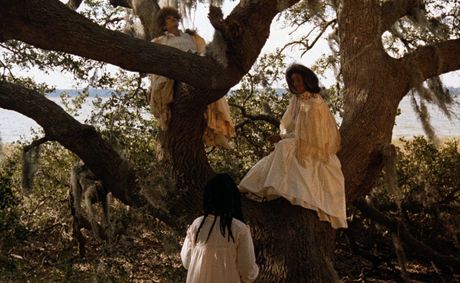 On Exile and Autonomy: Queer Kinship in 'Daughters of the Dust'