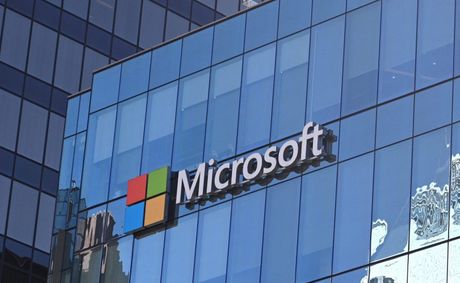 Microsoft quietly shifts away from OpenAI and Anthropic