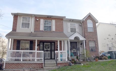 D.C. Residents Carry $102,400 in Debt as Homeowners Increasingly Turn to Equity for Cash