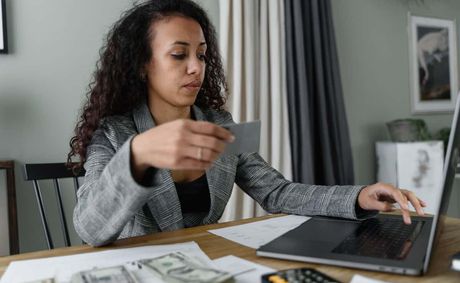 How To Structure Your Invoicing To Avoid Delayed Payments From Massive Brands
