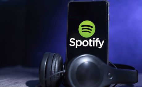 Spotify at 20: New feature, new logo and major backlash