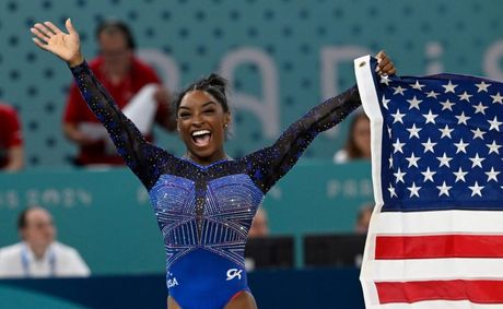 Simone Biles shares new hospital update with fans
