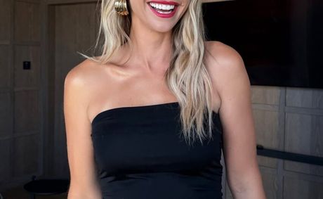 Pregnant Vogue Williams Says She’s Been Kicked Out of Supermarkets for Wearing Just a Bikini