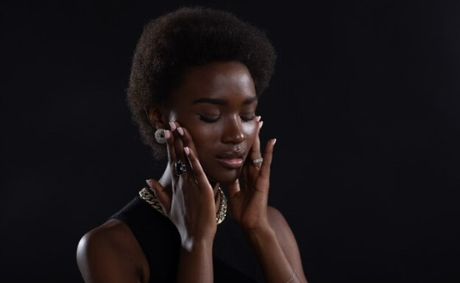 Itchy, Flaky, Or Inflamed? How To Distinguish Between Eczema And Psoriasis