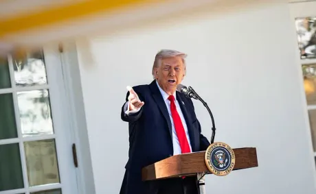 ‘Is That a Back-Up?’: Trump’s Flight Sparks Conspiracy Frenzy After Fans Spot a ‘Look-Alike’ On Board Seemingly Dodging the Camera&nbsp;