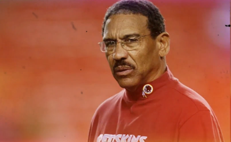 Remembering football trailblazer Sherman Lewis, gone at 83