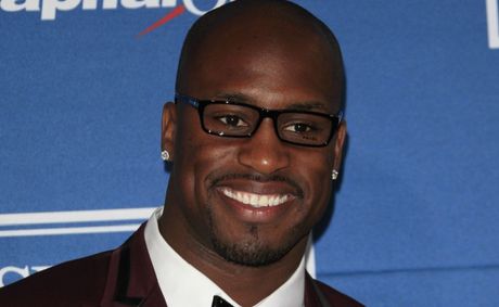 Vernon Davis’s battery case dismissed after tough ordeal