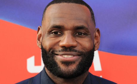 LeBron James takes stunning pay cut to join 76ers