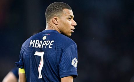 Mbappé edges Messi in thrilling Golden Boot chase
