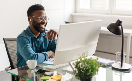 Remote work vs. office: which one actually pays off?