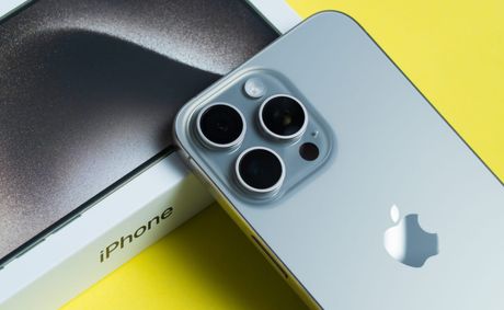 Will Apple AI push hit the iPhone’s price tag?