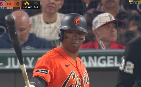 Devers’ walk-off rescues the reeling Giants