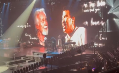 Lionel Richie bounces back with Earth, Wind & Fire in Long Island