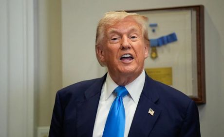 President Trump Confirms He’ll Go To Knicks NBA Finals Game At MSG