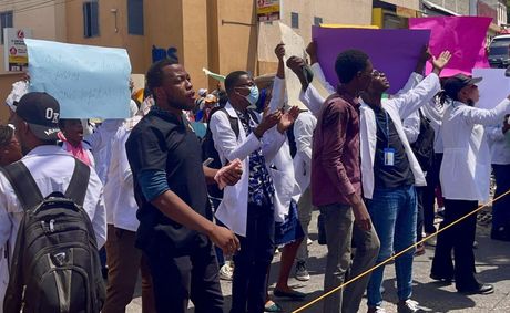 Student shot during second protest for the relocation of Haiti’s largest hospital
