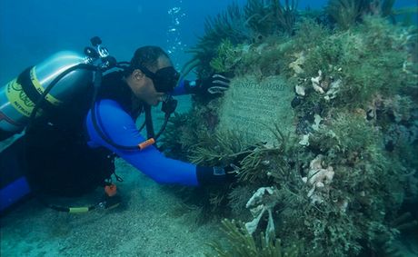 Black divers commemorate their roots at slave ship memorial