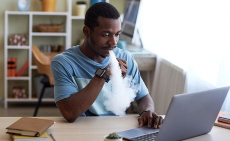 8 mouth changes smokers mistake for something minor