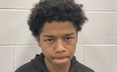 Kentucky Father Charged After Leaving Infant in Bathtub Alone to Scroll on Phone