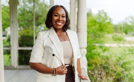 HGTV Star Noel Collier Spills  Insider Secrets Homebuyers Need To Know