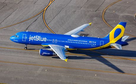 JetBlue abandons Newark and LaGuardia as NY costs pile up