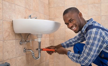 How to unclog a drain in 10 minutes without harsh chemicals