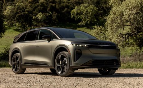 2026 Lucid Gravity Grand Touring: Electrifying Lifestyles