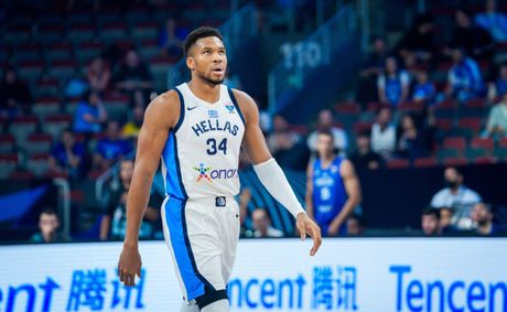 What the Lakers are risking to land Giannis Antetokounmpo
