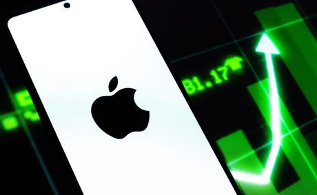Apple hits $5 trillion, what is fueling the climb