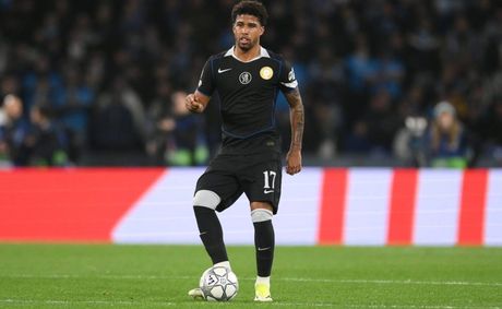 Manchester United agree £50m deal for Chelsea’s Andrey Santos