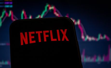 Netflix stock falls 42%, what is Wall Street missing now?