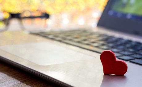 4 in 10 Daters Run a Background Check Before Meeting, Here’s why