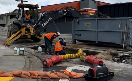 County calls for investigation into East L.A. oil spill