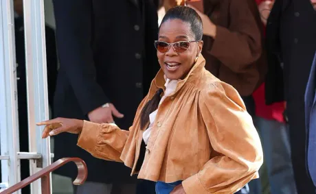 ‘Wow She Is Small’: Oprah Winfrey’s Skintight Look Has Fans Zooming In After Her Dramatic Weight Loss and Wondering How Much Further She’ll Go