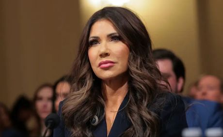 Report: Kristi Noem Files for Divorce Months After She Froze as Senator Flashed Photo of Private Jet’s ‘Bedroom’ Amid Affair Rumors — As Her Husband Watched from Behind