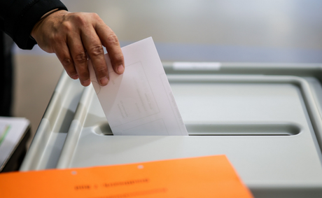 What AI chatbots get dangerously wrong about voting