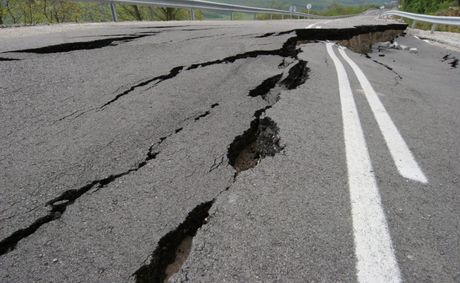 Colombia rocked by deadly 7.4 earthquake as buildings fall