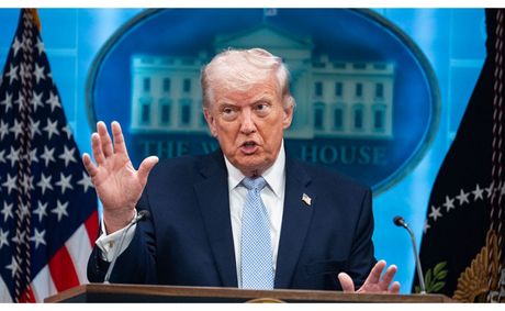 ‘OMG’: Trump Made the Room Applaud His Kindness — but Viewers Say His Own Words Exposed He Will Never Let These Men Forget They Need Him