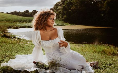 14 things stylish people never wear to weddings