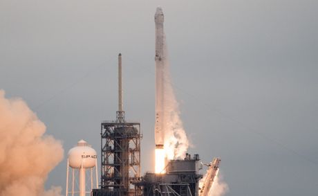 SpaceX sinks 52% ahead of a make-or-break earnings day
