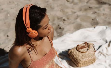 How To Successfully Unplug And Take Unapologetic Mental Rest On Vacation