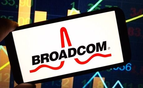 Broadcom’s 25% upside promise and the damning catch