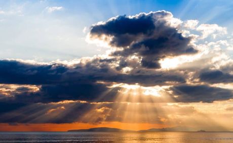 Sun Protection Every Day: 10 Reasons Why SPF Belongs in Your Routine All Year Long
