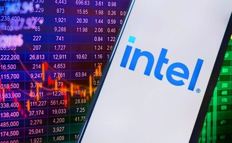 Intel cashes in on its rally with a $15 billion stock sale
