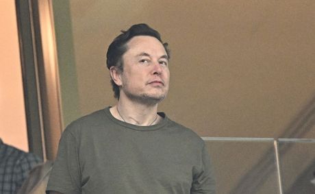 Elon Musk To Become World’s First Trillionaire With SpaceX IPO