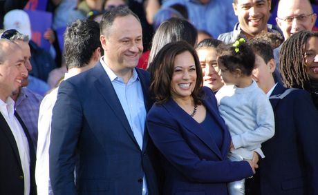 Is Kamala Harris & Emhoff’s marriage hanging by a thread?