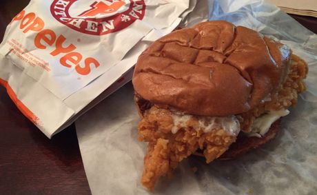 5 chains serving the most irresistible fried chicken now